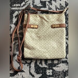 Tommy Hilfiger Crossbody